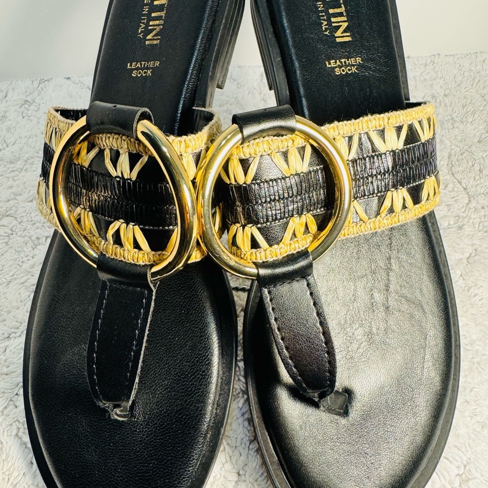Lottini Black and Gold Woven Leather Thong Sandals - Elegant Women's Slide